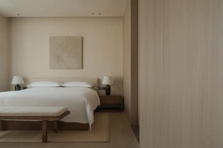 Younch Hotel